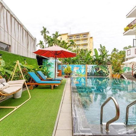 Alley Garden Homestay Hoi An Eksteriør billede