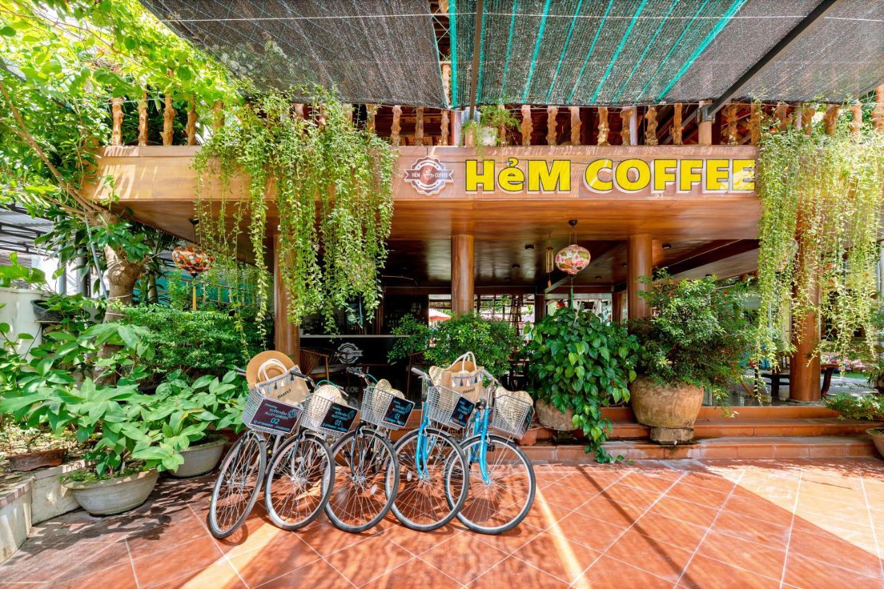 Alley Garden Homestay Hoi An Eksteriør billede