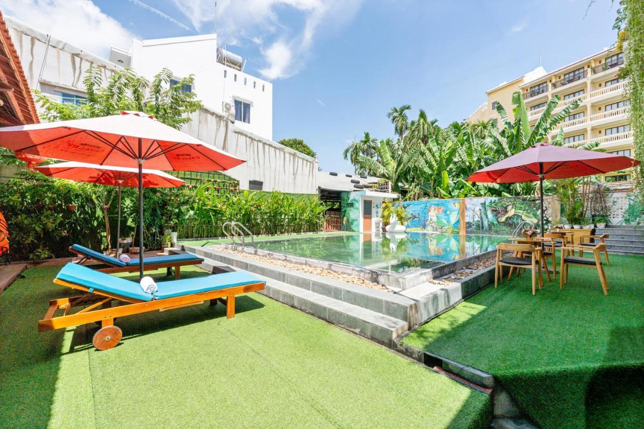 Alley Garden Homestay Hoi An Eksteriør billede